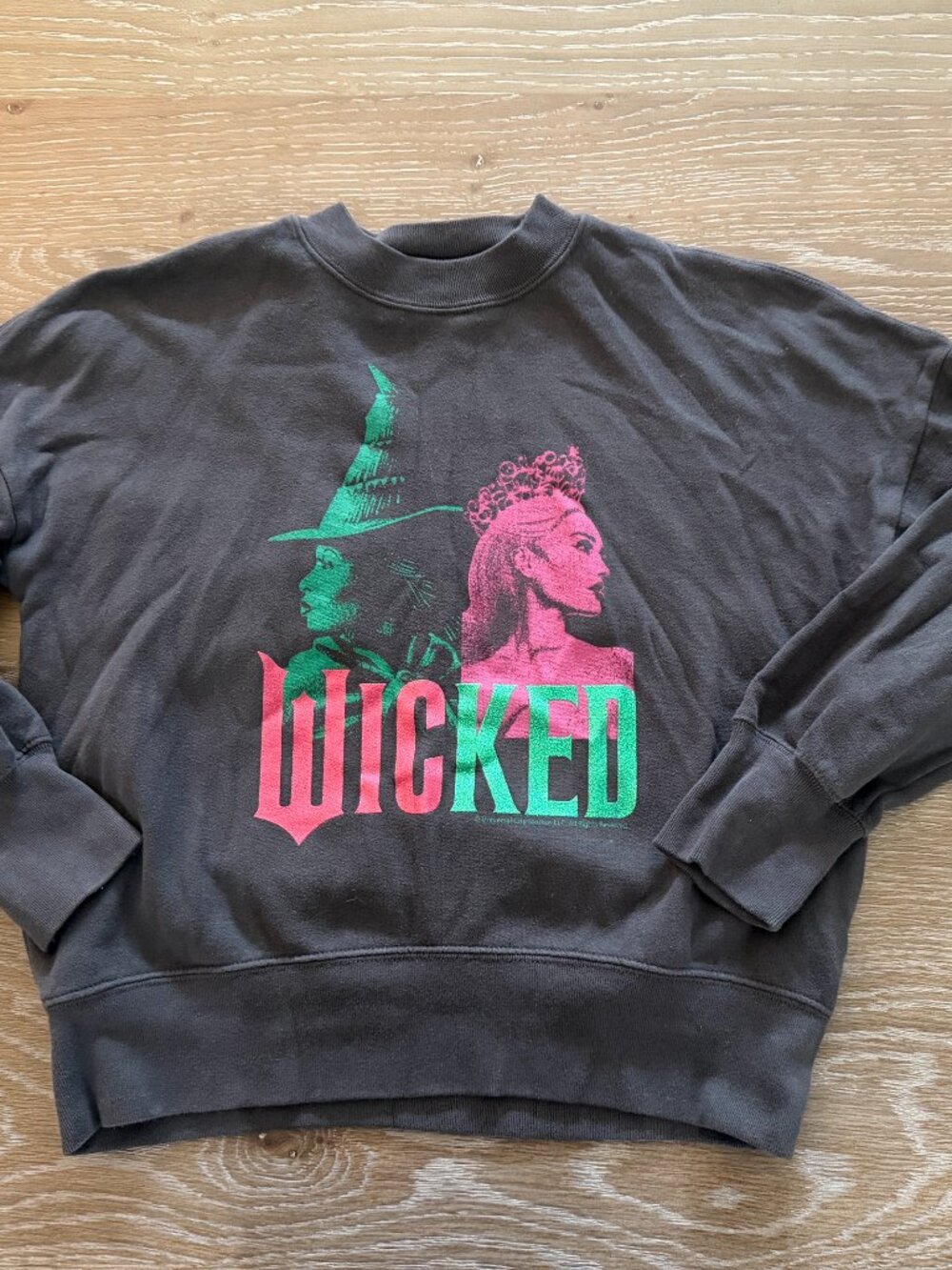 Girls Abercrombie Kids gray Wicked sweatshirt defy gravity size 11/12